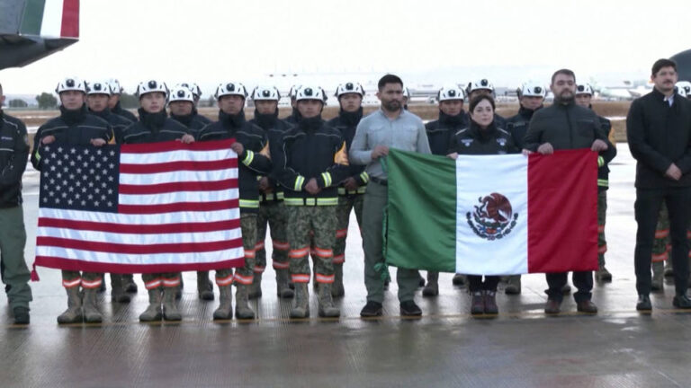 México envía bomberos a Los Ángeles al tiempo que California despliega 1.000 bomberos reclusos para ayudar a combatir los incendios