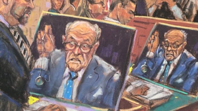 El exalcalde de Nueva York Rudy Giuliani es declarado culpable de desacato en la demanda por difamación presentada por dos trabajadoras electorales de Georgia