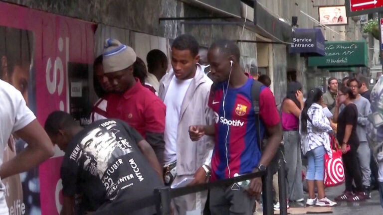 El Departamento de Seguridad Nacional de EE.UU. suspende los programas que permitían la entrada temporal en el país de ciudadanos de Ucrania, Haití y Venezuela