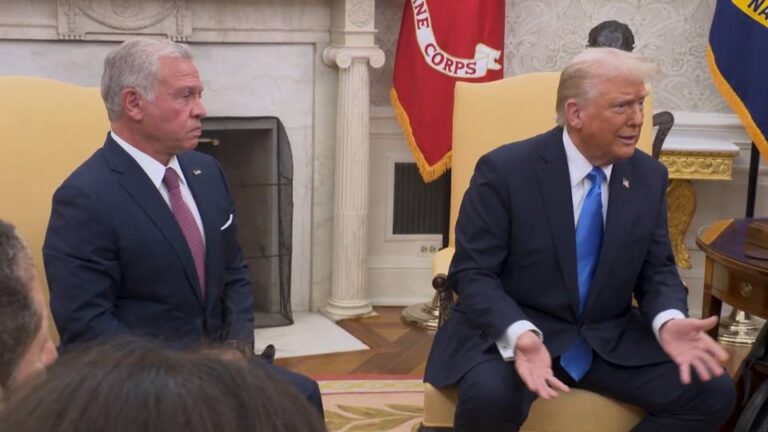 Trump recibe al rey Abdullah de Jordania en la Casa Blanca