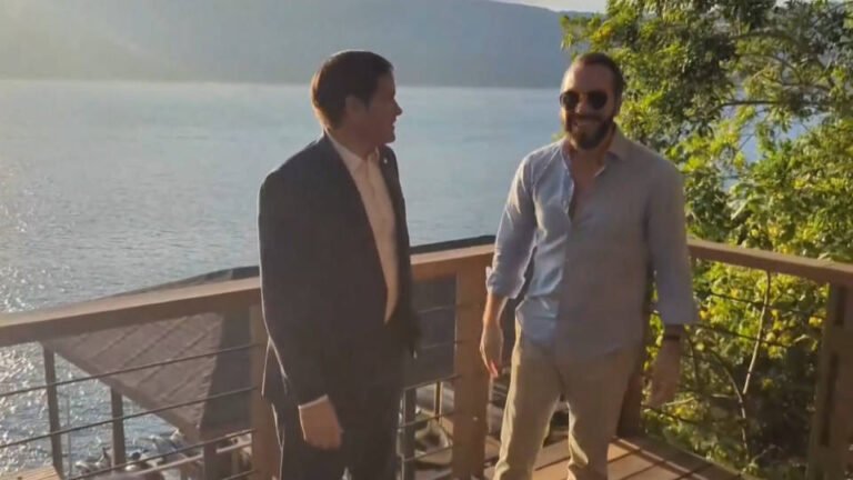 Bukele acepta albergar a ciudadanos estadounidenses en las megacárceles de El Salvador