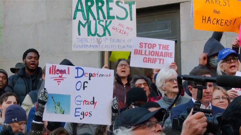 Trabajadores federales demandan al DOGE alegando que Elon Musk comprometió ilegalmente información personal