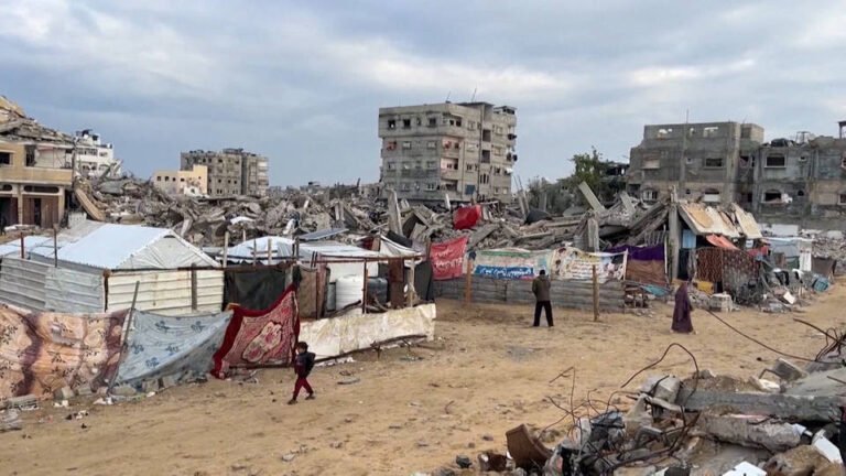 Trump afirma que su plan de expulsar a la población palestina de Gaza no incluye el derecho de retorno