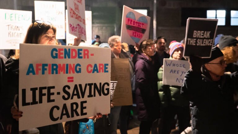 El Pentágono prohíbe el reclutamiento de personas transgénero en las fuerzas armadas; el Departamento de Educación de EE.UU. pone fin a los programas de apoyo a estudiantes trans