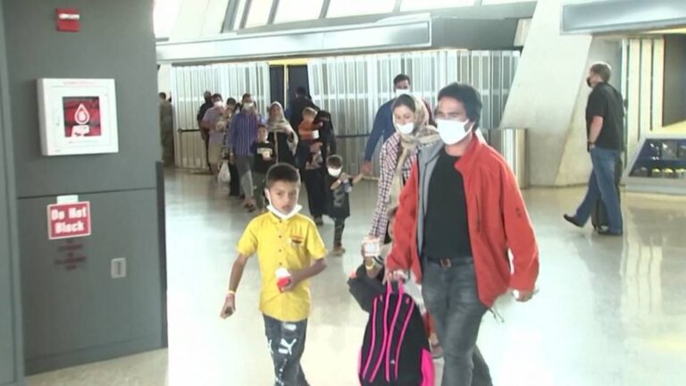 El Gobierno de Trump pone fin al estatus de protección temporal para inmigrantes cameruneses y afganos