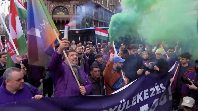 Hungría modifica la Constitución para prohibir los eventos por el Día Internacional del Orgullo LGBTQ+