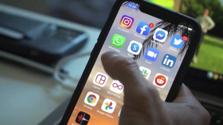 La Oficina de Servicios de Ciudadanía e Inmigración de EE.UU. investigará las redes sociales de inmigrantes en busca de evidencia de “actividad antisemita”