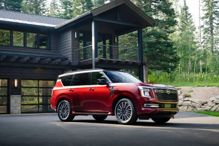 Nissan Armada llega con mejores armas al 2025.