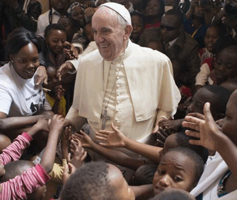 Preservar una auténtica humanidad; como lo hizo el Papa Francisco