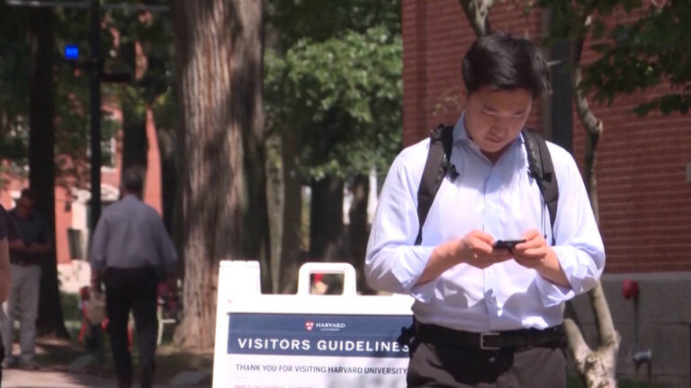 El Gobierno de Trump anuncia que comenzará a revocar “de forma agresiva” las visas de estudiantes chinos