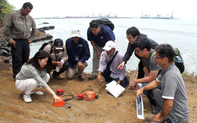 Investigan vulnerabilidad del Puerto de Acajutla, en caso de terremotos y tsunamis