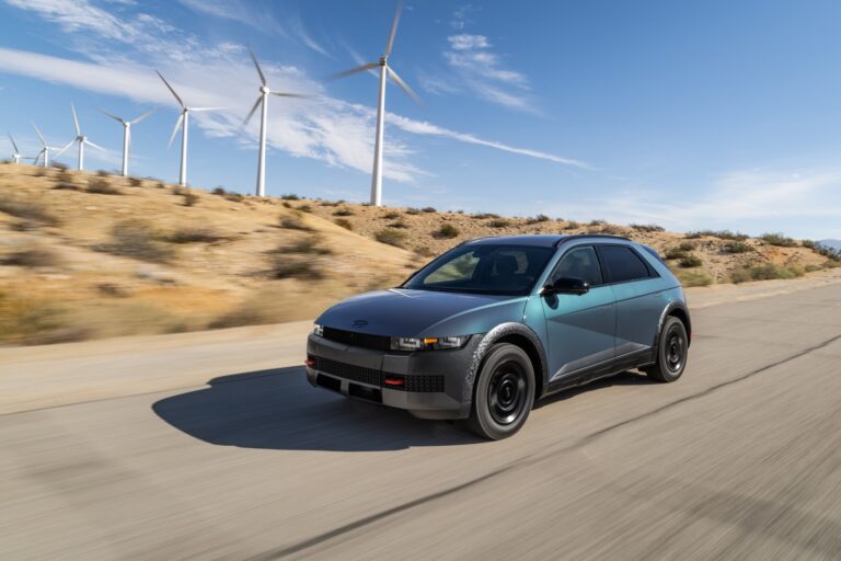 La línea eléctrica de Hyundai se robustece con el Ioniq 5 XRT.