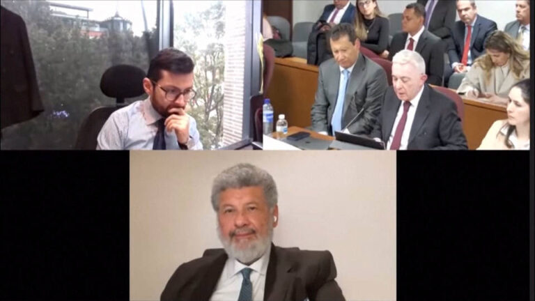 El expresidente colombiano Álvaro Uribe es condenado por soborno y manipulación de testigos