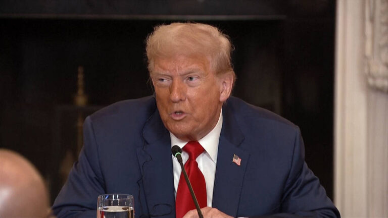 Trump anuncia nuevos aranceles para diferentes países y amenaza con imponer un gravamen del 50% a las importaciones de Brasil por la supuesta “cacería de brujas” contra el expresidente Bolsonaro