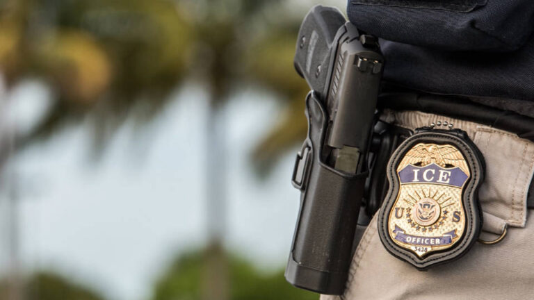 El Departamento de Seguridad Nacional de EE.UU. elimina los límites de edad para las personas que deseen formar parte del Servicio de Inmigración y Control de Aduanas