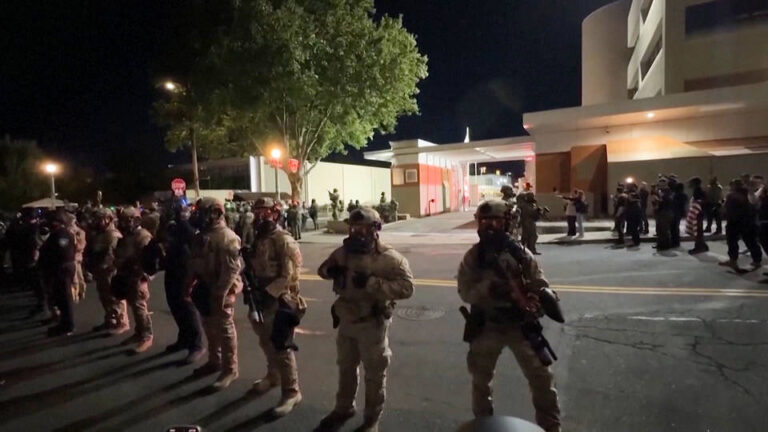 Un tribunal de EE.UU. autoriza a Trump a desplegar la Guardia Nacional en Portland