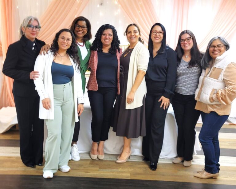 Mujeres emprendedoras locales se capacitan para impulsar sus negocios