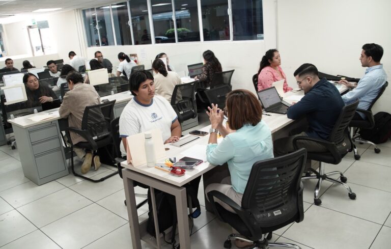 Lunes de empleos en el Ministerio de Trabajo