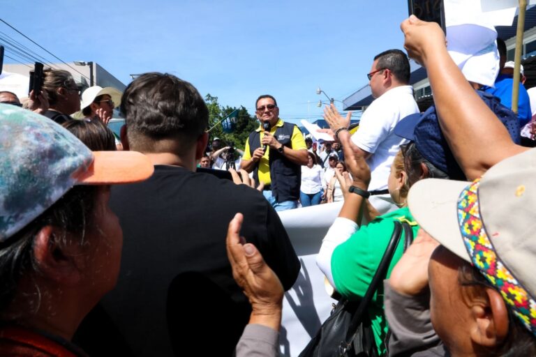 Ministro Rolando Castro pide investigar asesinato de sindicalistas de FENASTRAS