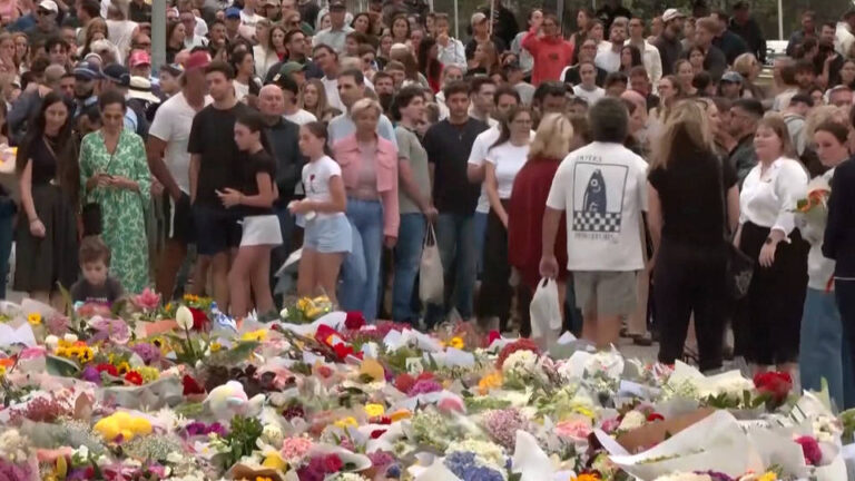 Un tiroteo masivo durante una celebración de Janucá en Australia deja al menos 15 muertos