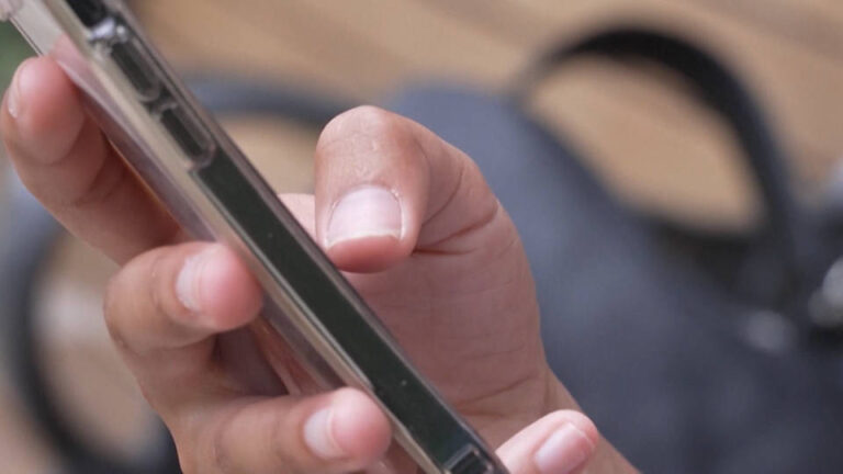 Australia prohíbe oficialmente el uso de aplicaciones de redes sociales a menores de 16 años