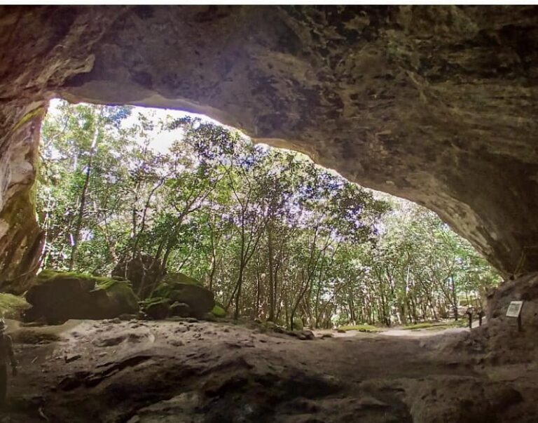 La Cueva del Espíritu Santo: Un tesoro arqueológico en Corinto, El Salvador
