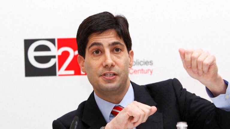 Trump elige a Kevin Warsh como futuro presidente de la Reserva Federal de EE.UU.
