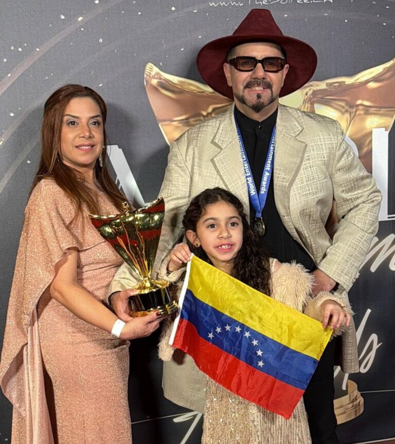 Cantautor venezolano galardonado en Los Ángeles