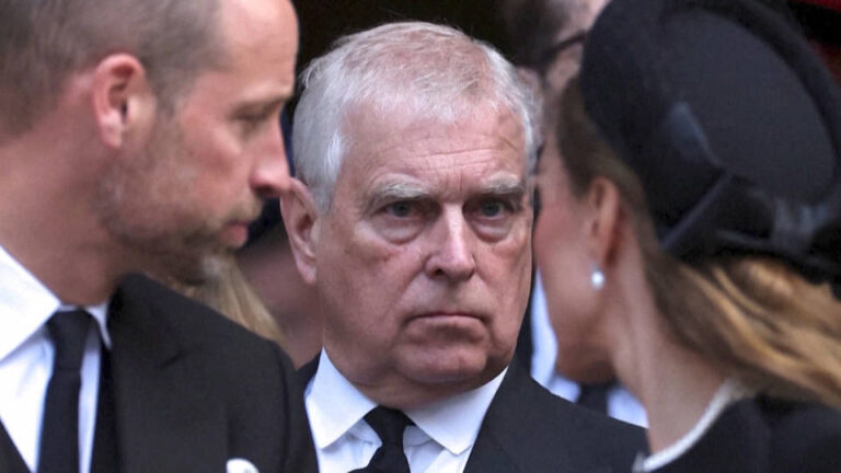 Las autoridades del Reino Unido arrestan al expríncipe Andrés por sus vínculos con Jeffrey Epstein