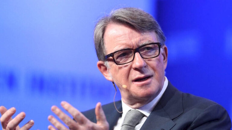 Arrestan al exembajador británico en EE.UU. Peter Mandelson, en medio de una investigación relacionada con el caso de Jeffry Epstein