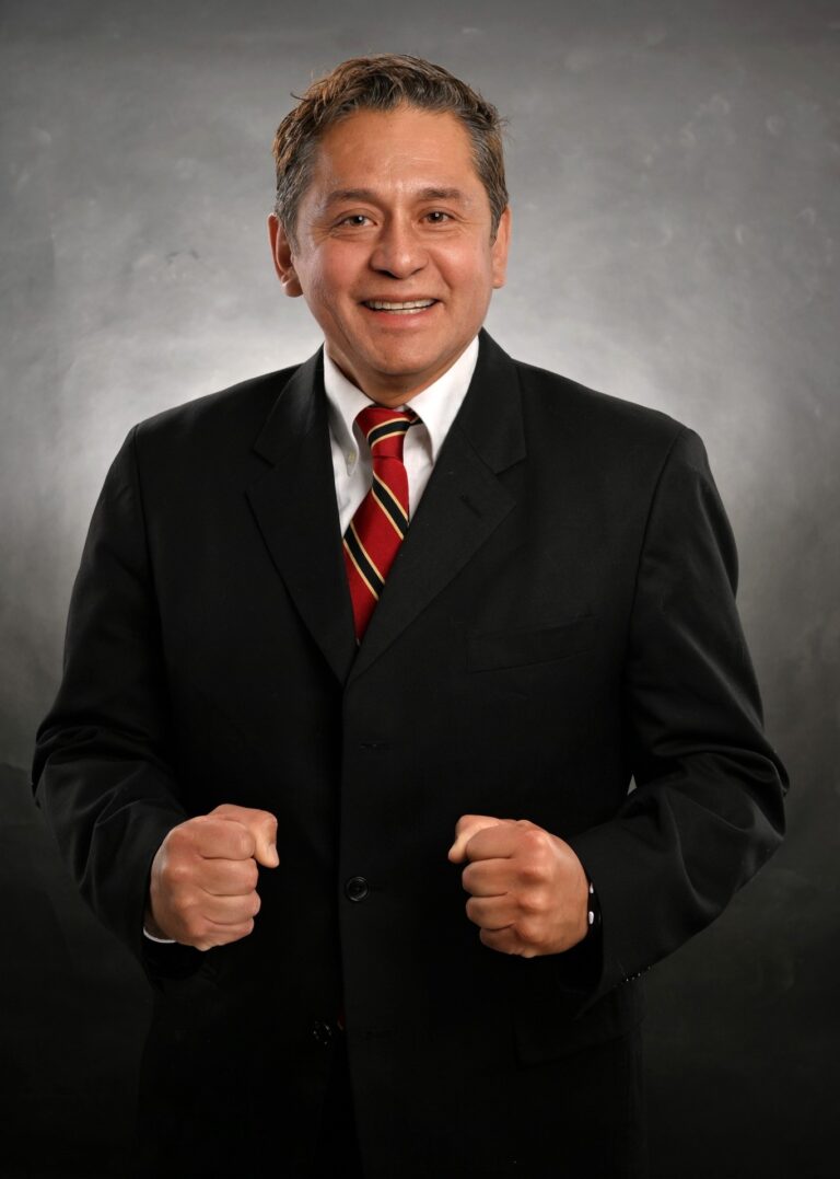 Periodista peruano residente en Washington quiere ser diputado de su país