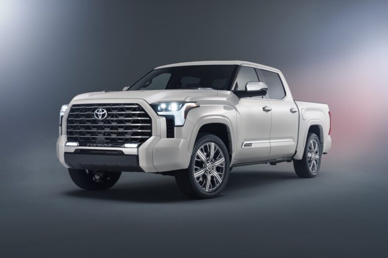 2026 Toyota Tundra Capstone. Cuando el lujo se apodera de una gran camioneta.