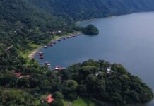 Ministro Rolando Castro invita a empleados a que visiten el Centro de Recreación Constitución 1950 en el lago Coatepeque