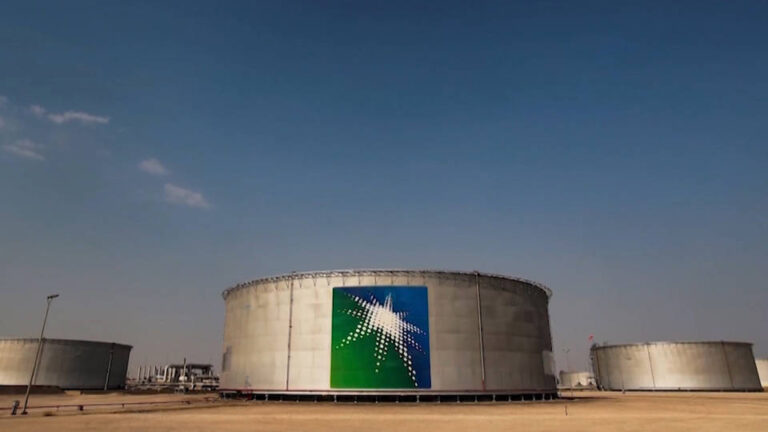 Un análisis revela que las principales compañías de petróleo y gas obtuvieron 30 millones de dólares por hora en ganancias extraordinarias durante el primer mes de la guerra contra Irán