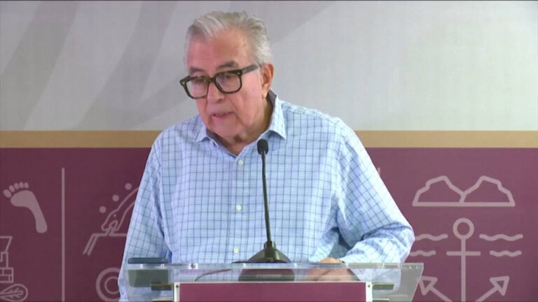 Fiscales estadounidenses acusan al gobernador de Sinaloa, Rubén Rocha Moya, y a otros nueve funcionarios mexicanos por vínculos con el narcotráfico