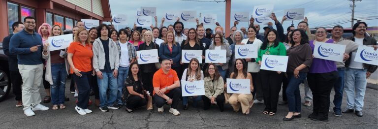 Salvadoreña busca hacer historia en la Cámara de Delegados de Virginia