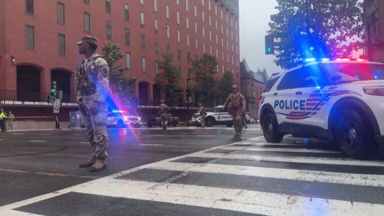 El Servicio Secreto de EE.UU. mata a un presunto atacante frente a la Casa Blanca y un transeúnte resulta herido en el tiroteo