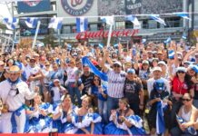 Cultura salvadoreña en estadio de los Nationals