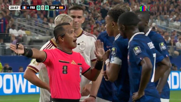 Hugo Sánchez arremete contra Didier Deschamps por cuestionar al árbitro Iván Barton