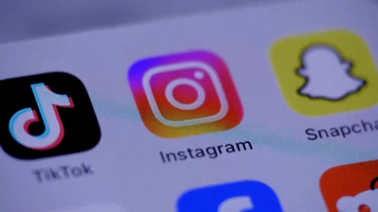 Legisladores franceses aprueban una legislación que prohíbe el uso de redes sociales a menores de 15 años