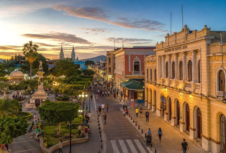 Santa Ana, la Ciudad Morena, llena de historia y tradición