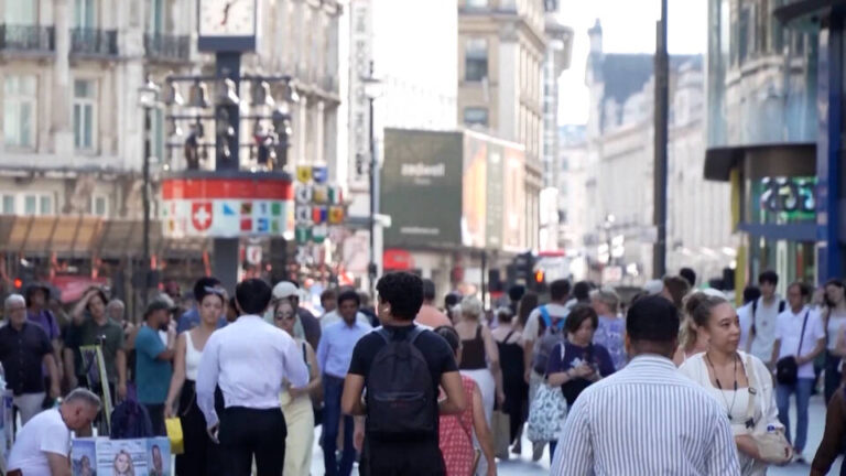 Italia pondrá a sus 27 ciudades principales bajo alerta máxima por calor al tiempo que importantes ríos de Polonia registran niveles históricamente bajos