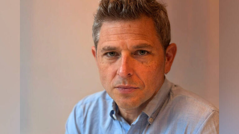 El Departamento de Justicia de EE.UU. cita a comparecencia al periodista independiente y colaborador de The New York Times Matthew Cole
