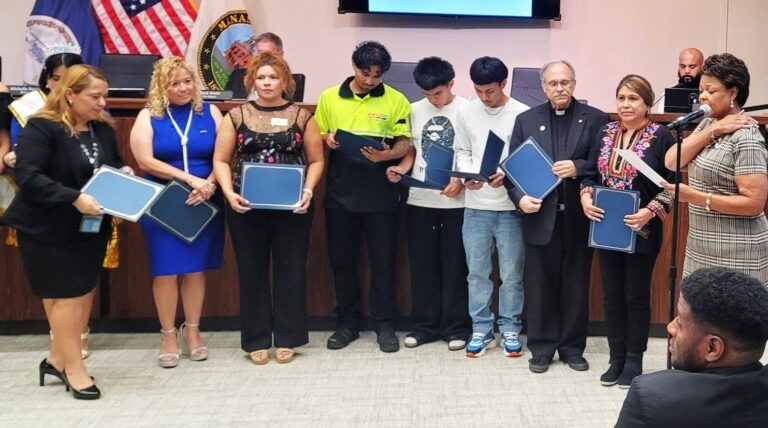 Manassas proclama Mes de la Herencia Hispana