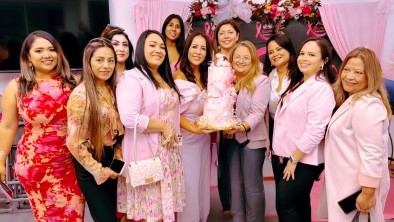 Mujeres crean conciencia sobre el cáncer de seno en Sterling, Virginia