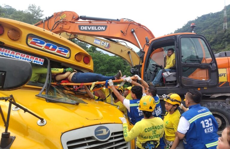 Cinco fallecidos y 27 lesionados en accidente de Los Chorros